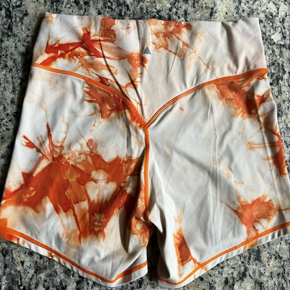 OG short -Tie Dye Mango - Picture 2 of 5